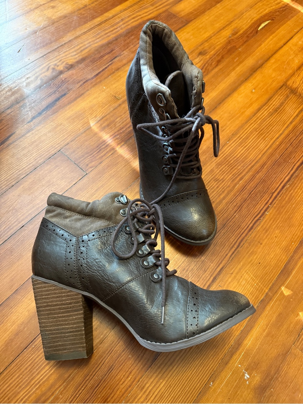 Steve Madden Dark Brown Lace-Up Block Heel Ankle Boots
